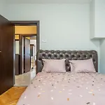 Appartamento Pirotska 2-bedroom 100m2 In Center Sofia