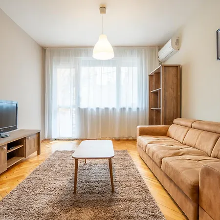 Apartament Pirotska 2-bedroom 100m2 In Center *