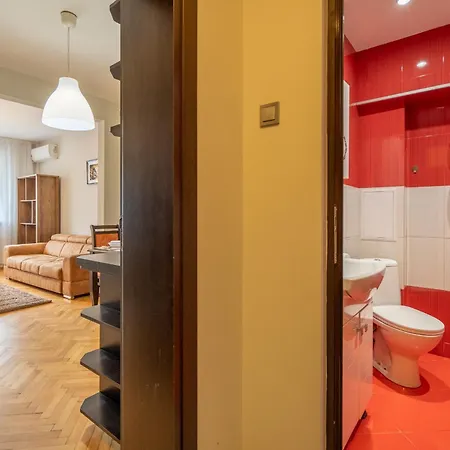 Pirotska 2-bedroom 100m2 In Center Apartament Sofia