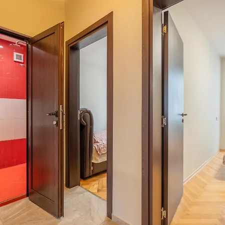 Apartment Pirotska 2-bedroom 100m2 In Center Sofia