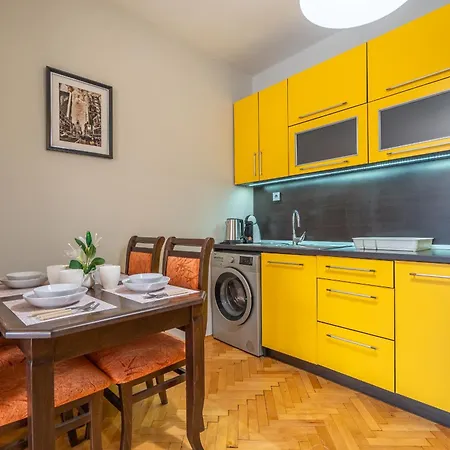 Pirotska 2-bedroom 100m2 In Center *