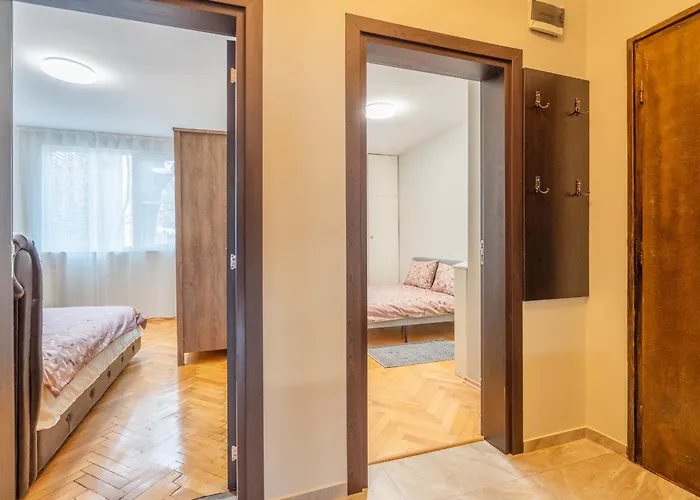 Apartment Pirotska 2-bedroom 100m2 In Center Sofia