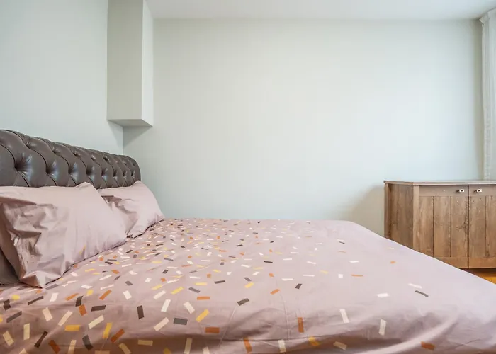 Pirotska 2-bedroom 100m2 In Center