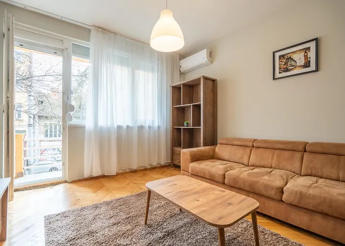 Pirotska 2-bedroom 100m2 In Center *